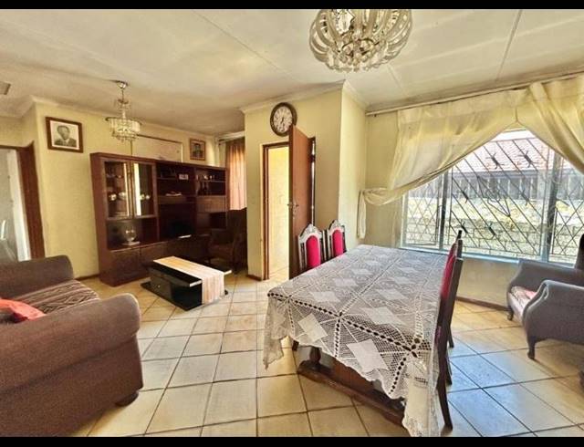 3 BEDROOM HOUSE FOR SALE IN MOROKA